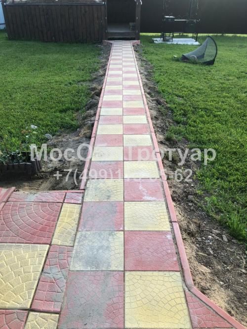 Укладка тротуарной плитки в городе Истра, деревня Красная Горка - слайд 1