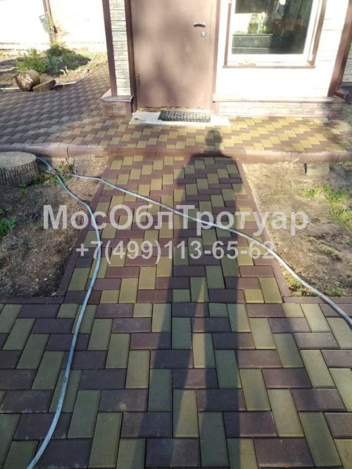 Укладка тротуарной плитки в поселке Загорянский - слайд 4
